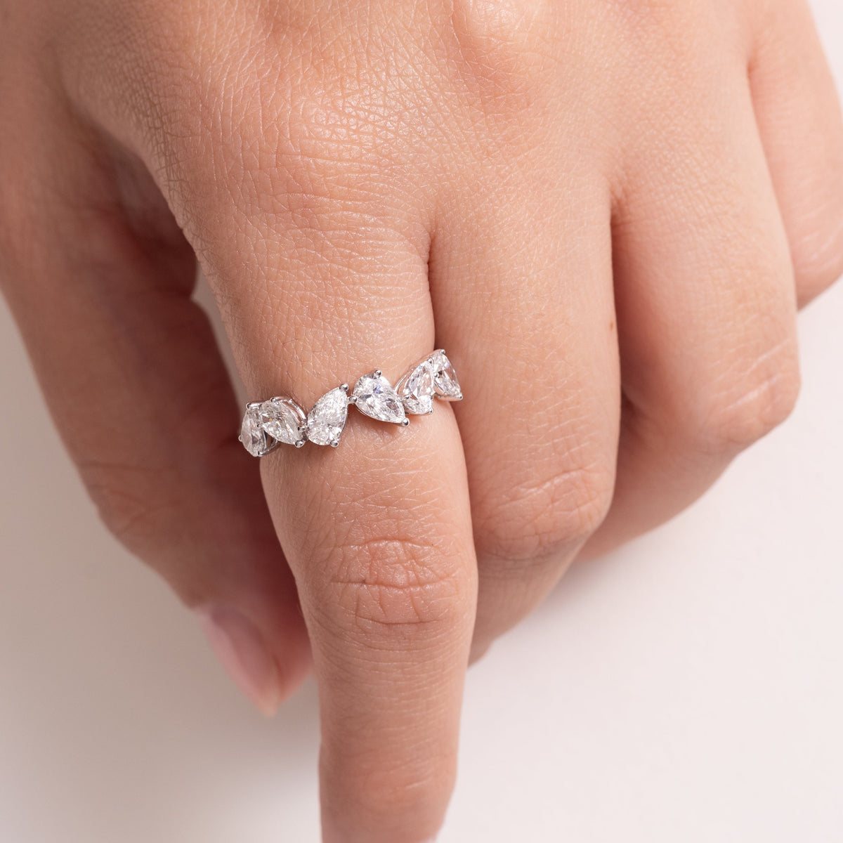 Anillo de Oro 10K Pera LAB, 1.46ct