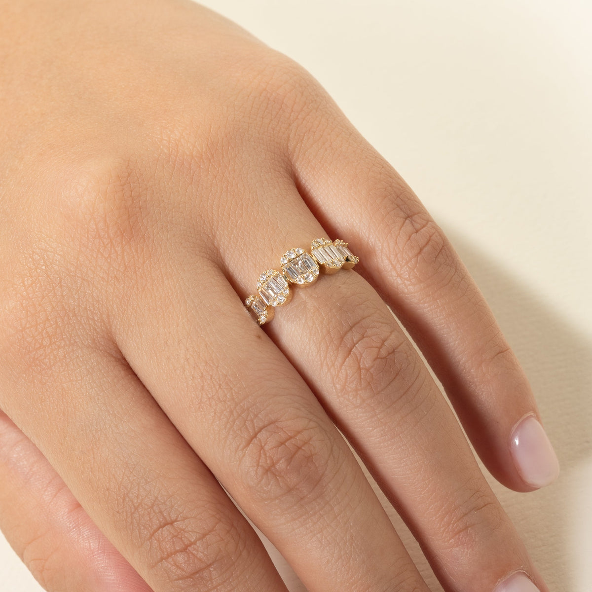 Anillo de Oro 18K Churumbela Oval Baguettes BRILLANTE NATURAL .59ct