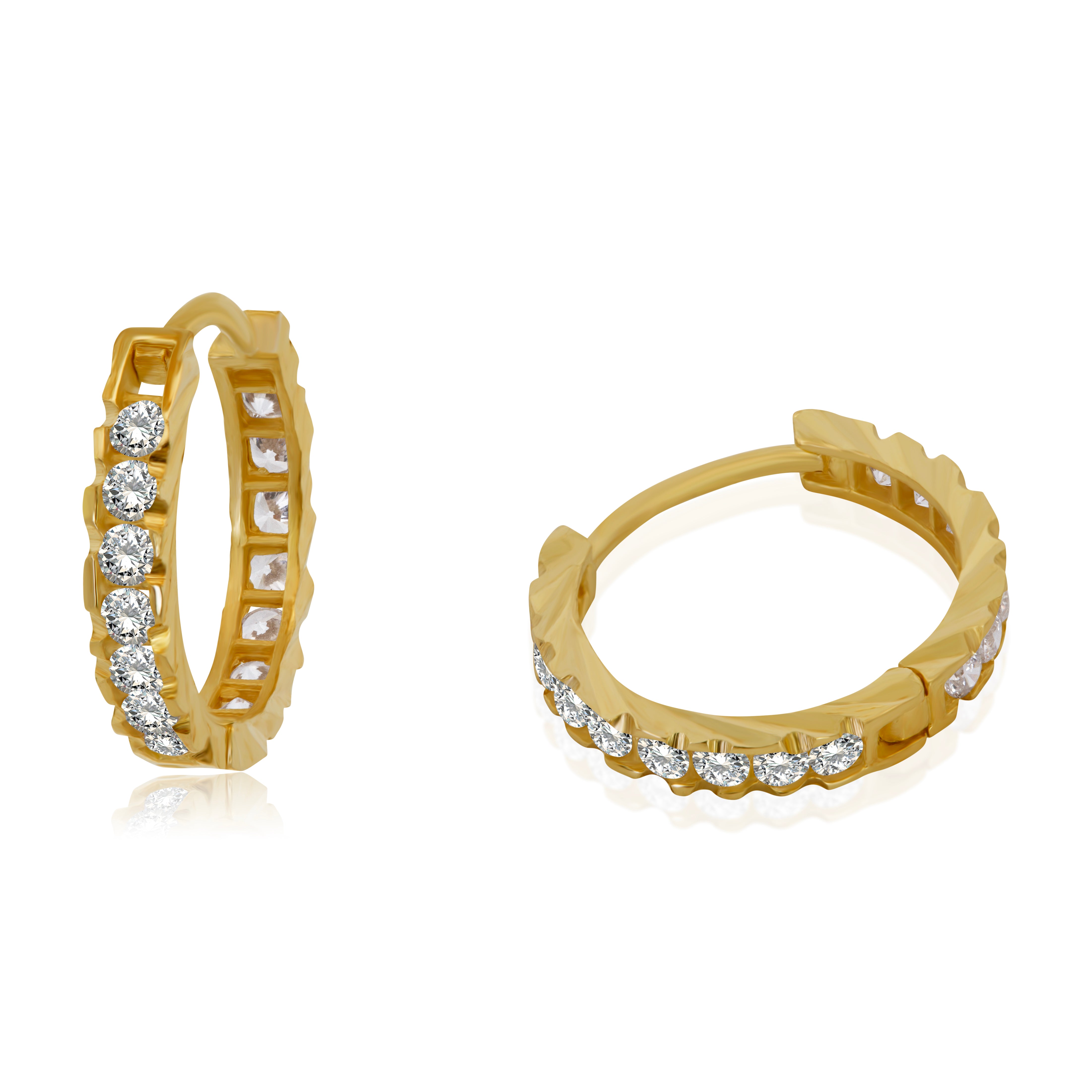 Huggies de Oro 10K Diamantadas con Zirconias