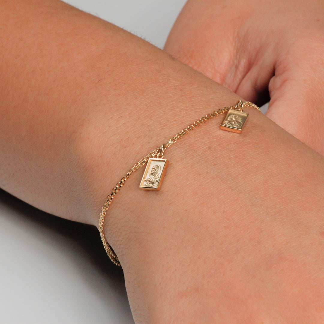 Pulsera de Oro 14K Doble Escapulario