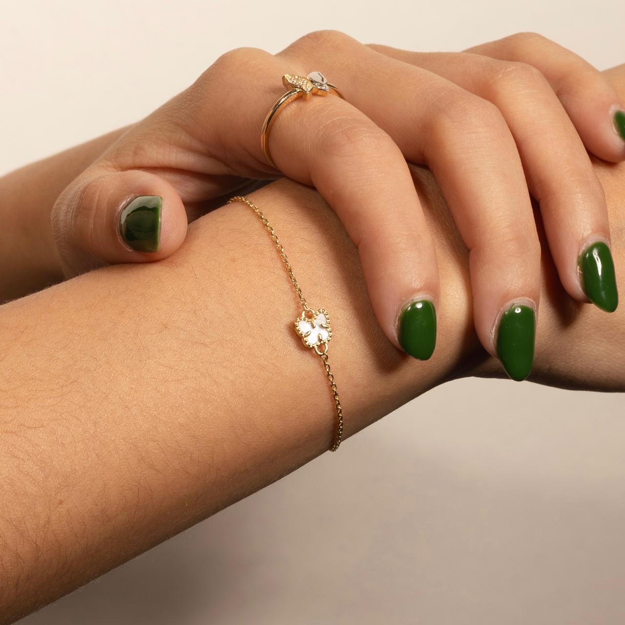 Pulsera Niña de Oro 14K con Mariposa de Madre Perla