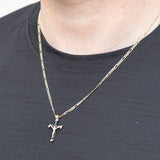 Cruz de Ónix con Cristo - Oro 14K